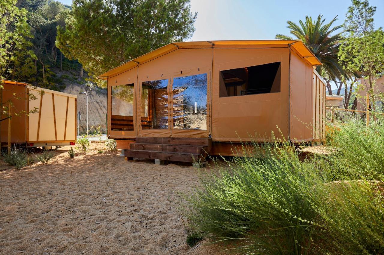 توسا ذي مار Pola Giverola Camp المظهر الخارجي الصورة